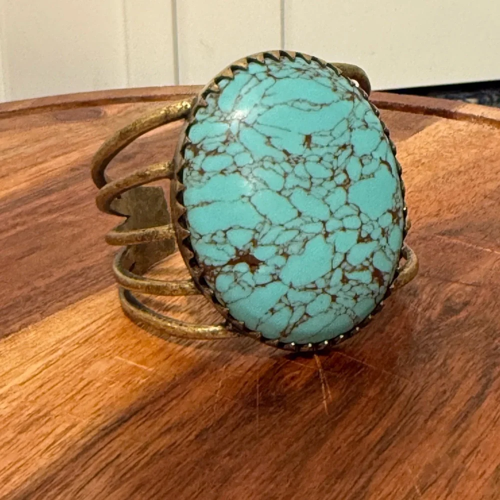 Lucky Brand Vintage Inspired Turquoise Gold Women's Statement Cuff Bracelet OS - Picture 9 of 10